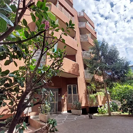 Ych-rifugio Incantato Sul Tevere Rome